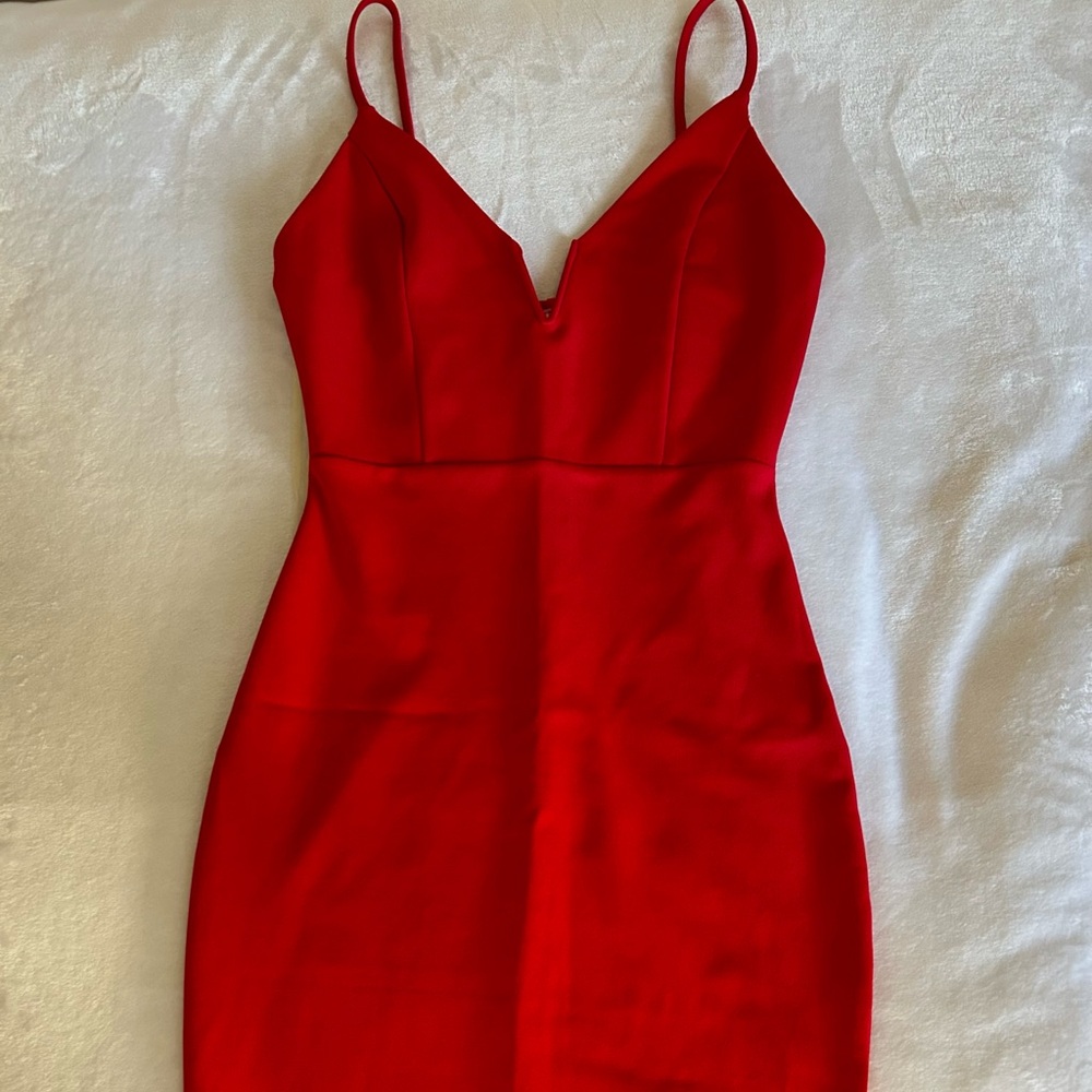 Elegant Red Sleeveless Dress